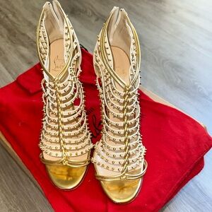 Final price drop‼️Christian Louboutin white gold spiked leather stilettos
